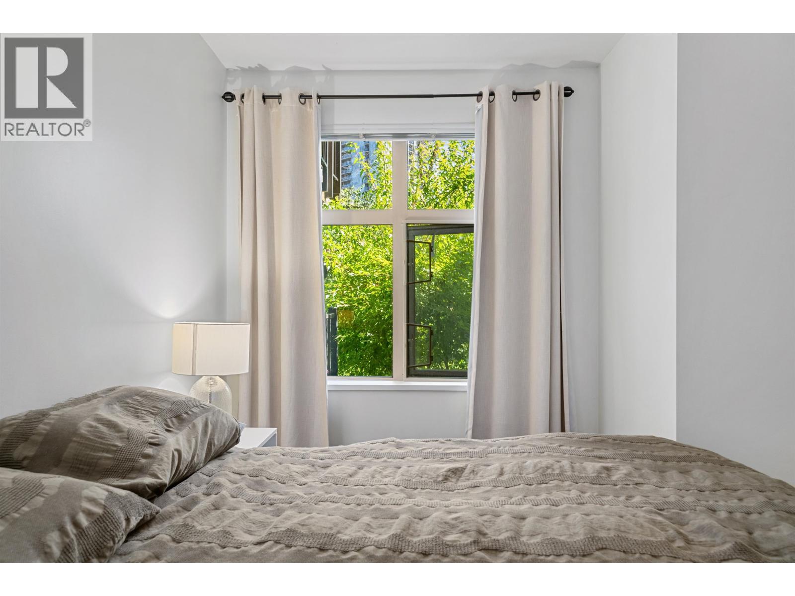 208 500 KLAHANIE DRIVE, Port Moody