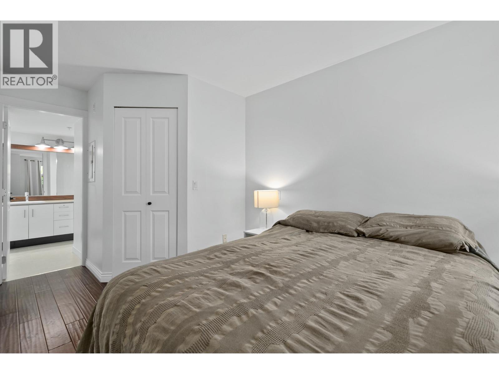 208 500 KLAHANIE DRIVE, Port Moody