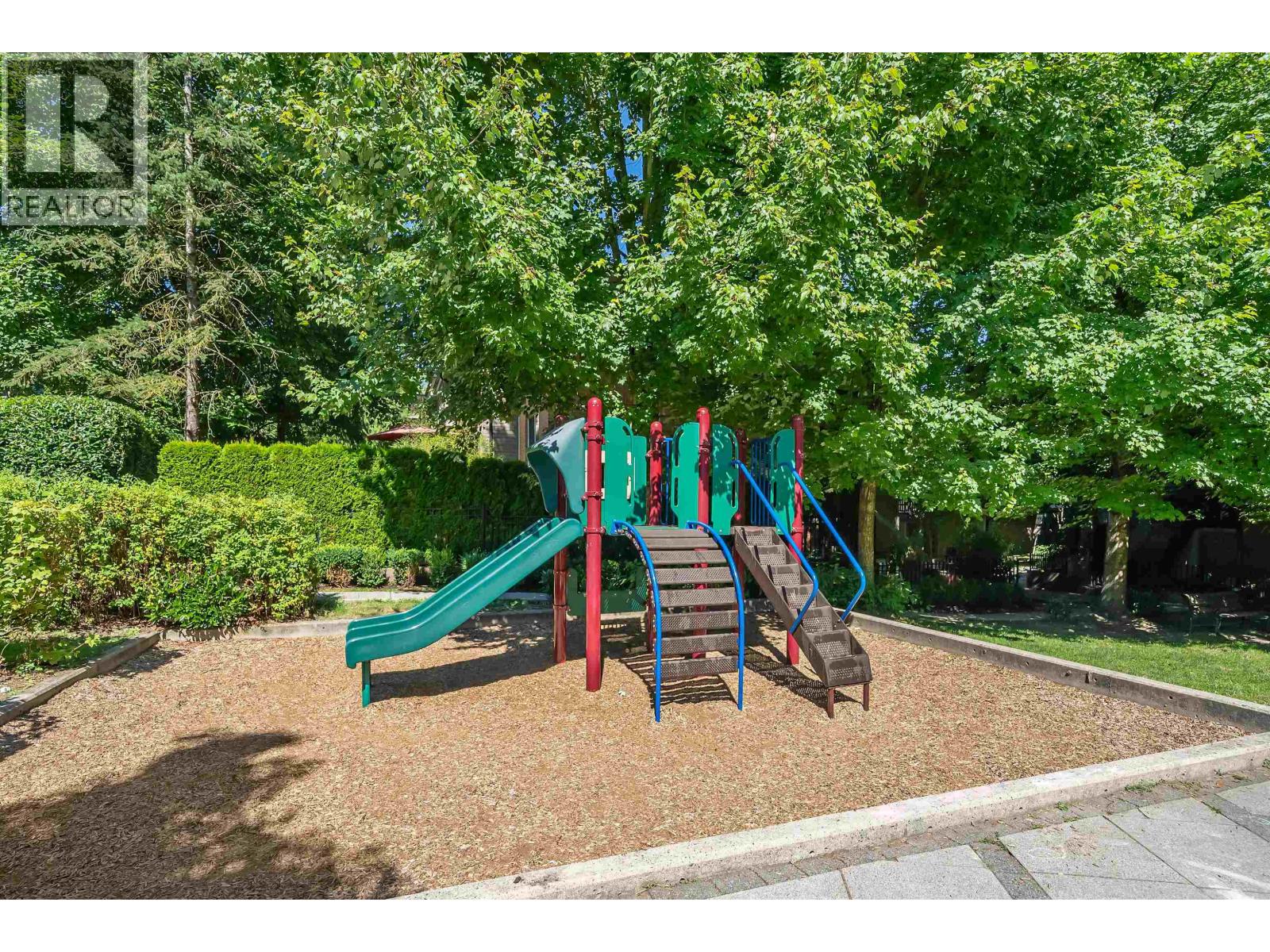 208 500 KLAHANIE DRIVE, Port Moody
