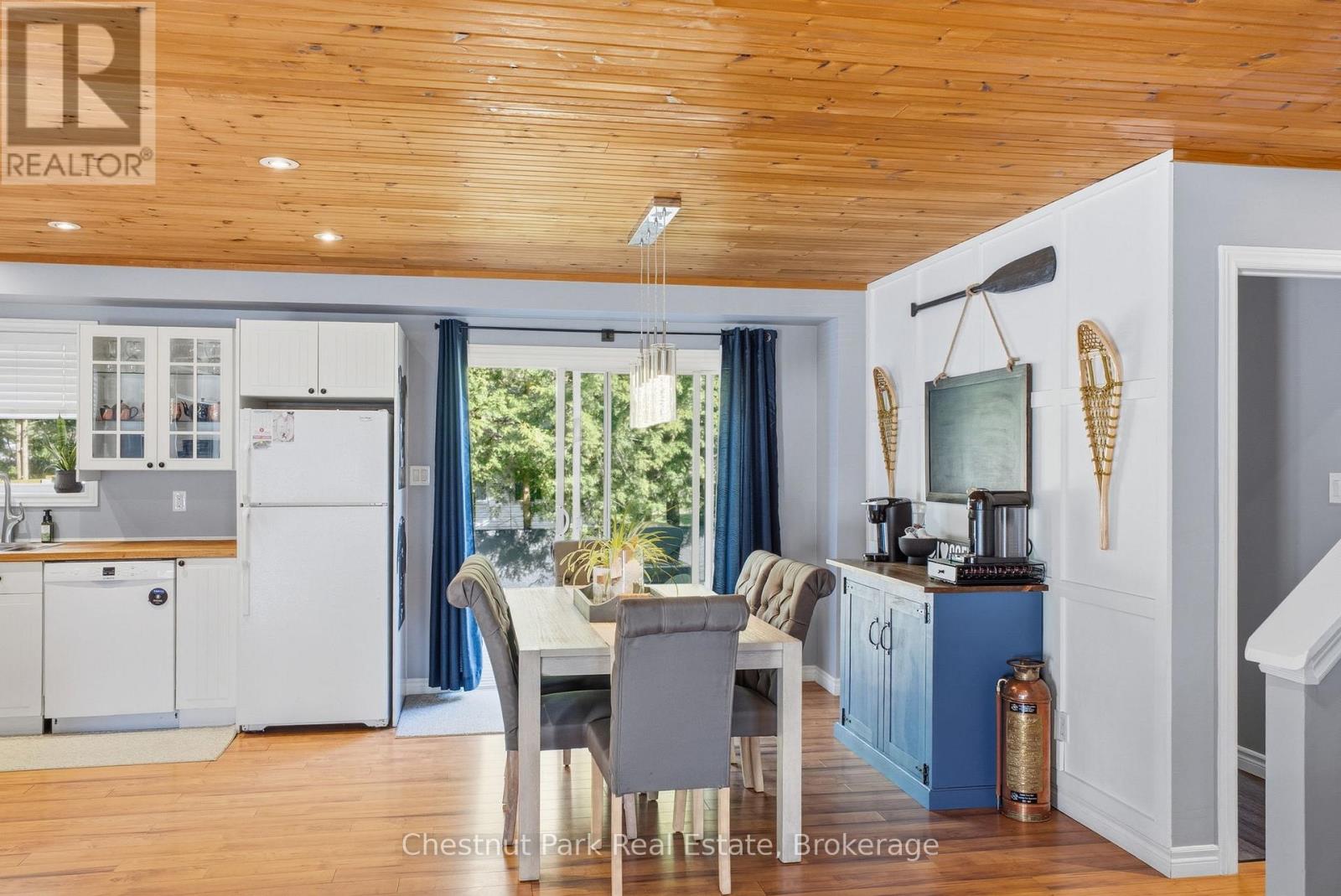 6 JOHNSTON STREET - 17