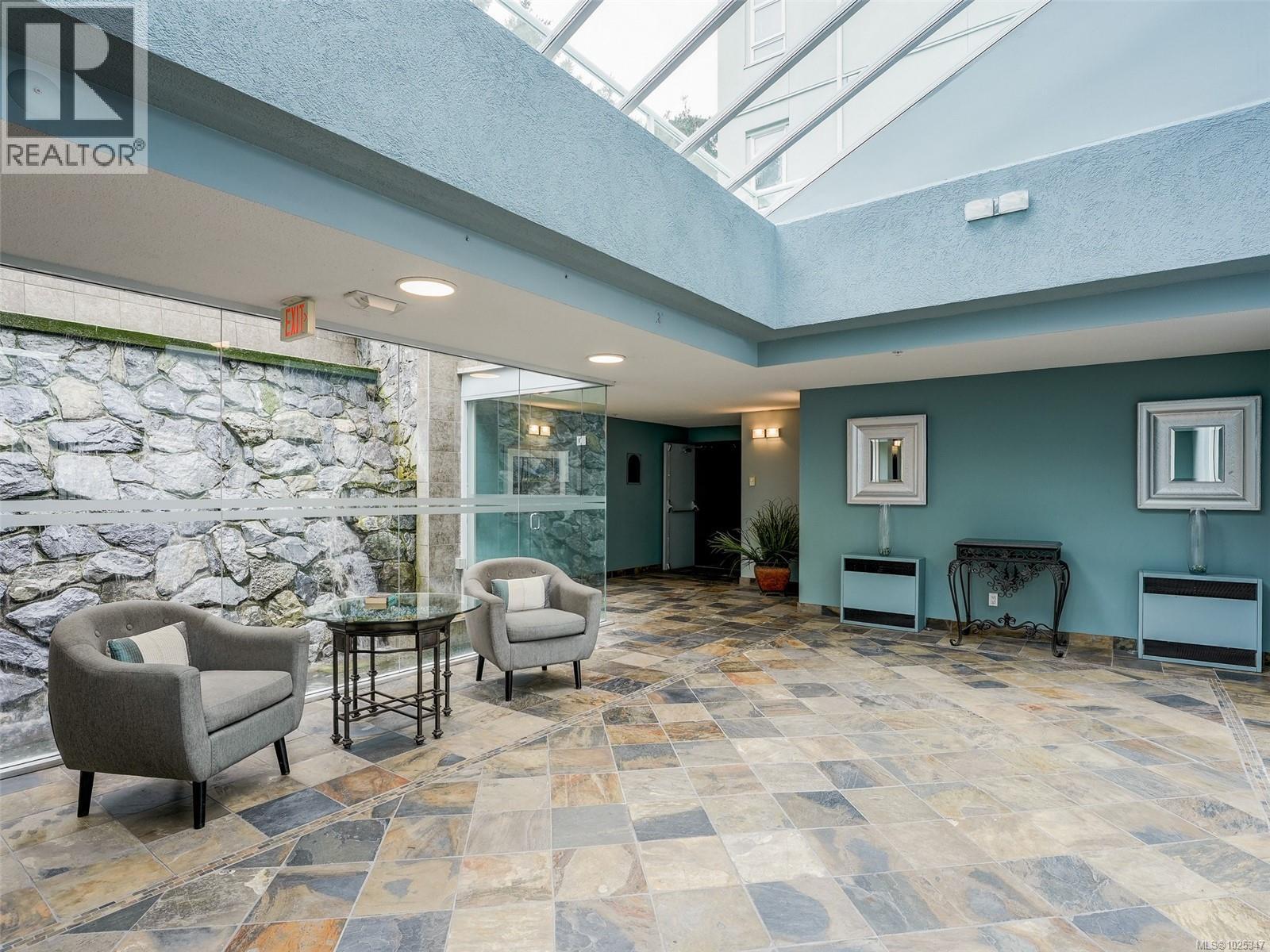 505 5110 Cordova Bay Rd, Saanich