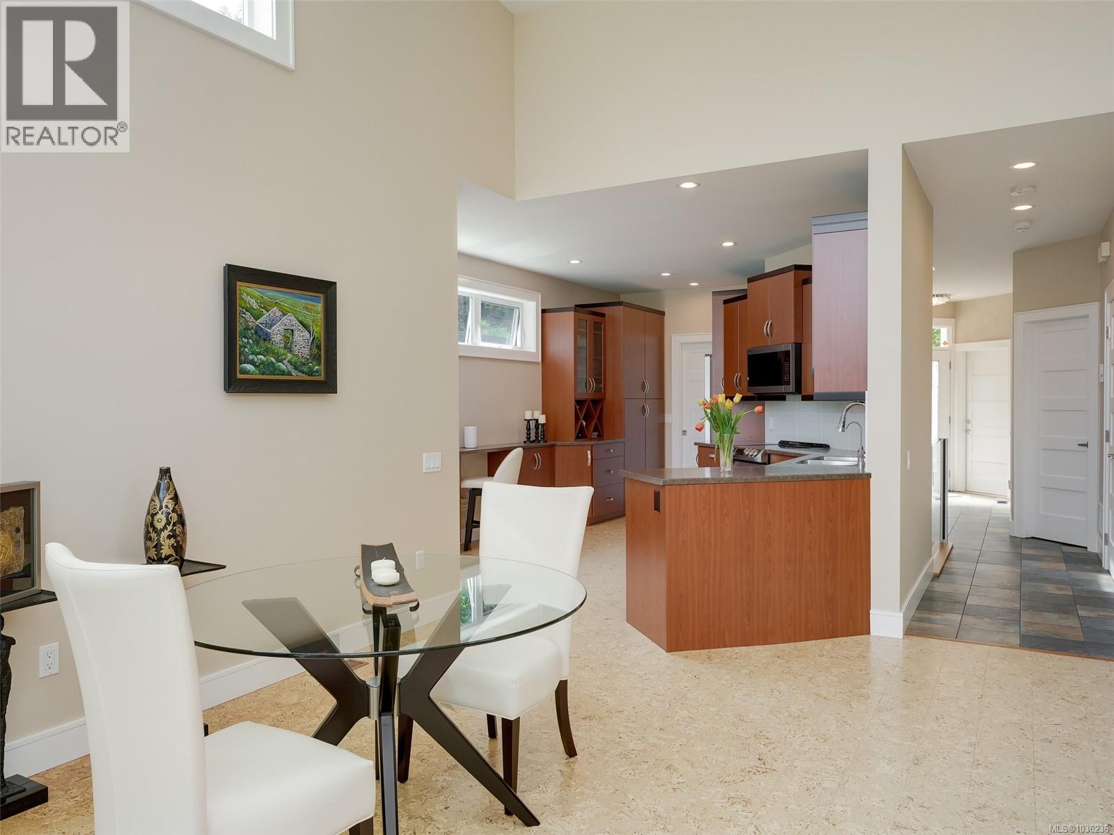 5155 Lochside Dr - 4