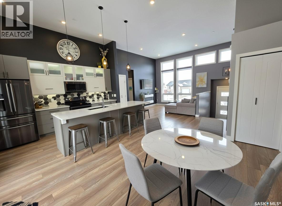 9 Carl DRIVE - 5