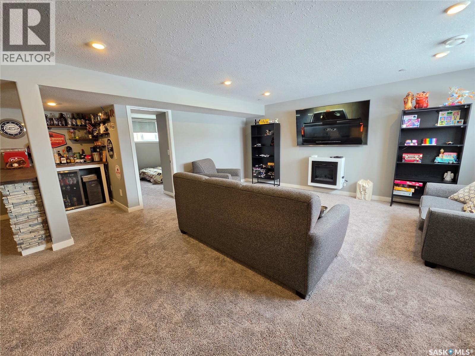 9 Carl DRIVE - 14