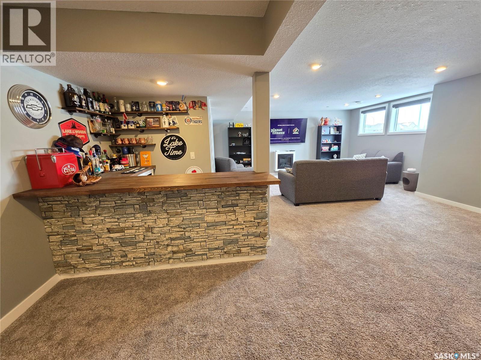 9 Carl DRIVE - 13