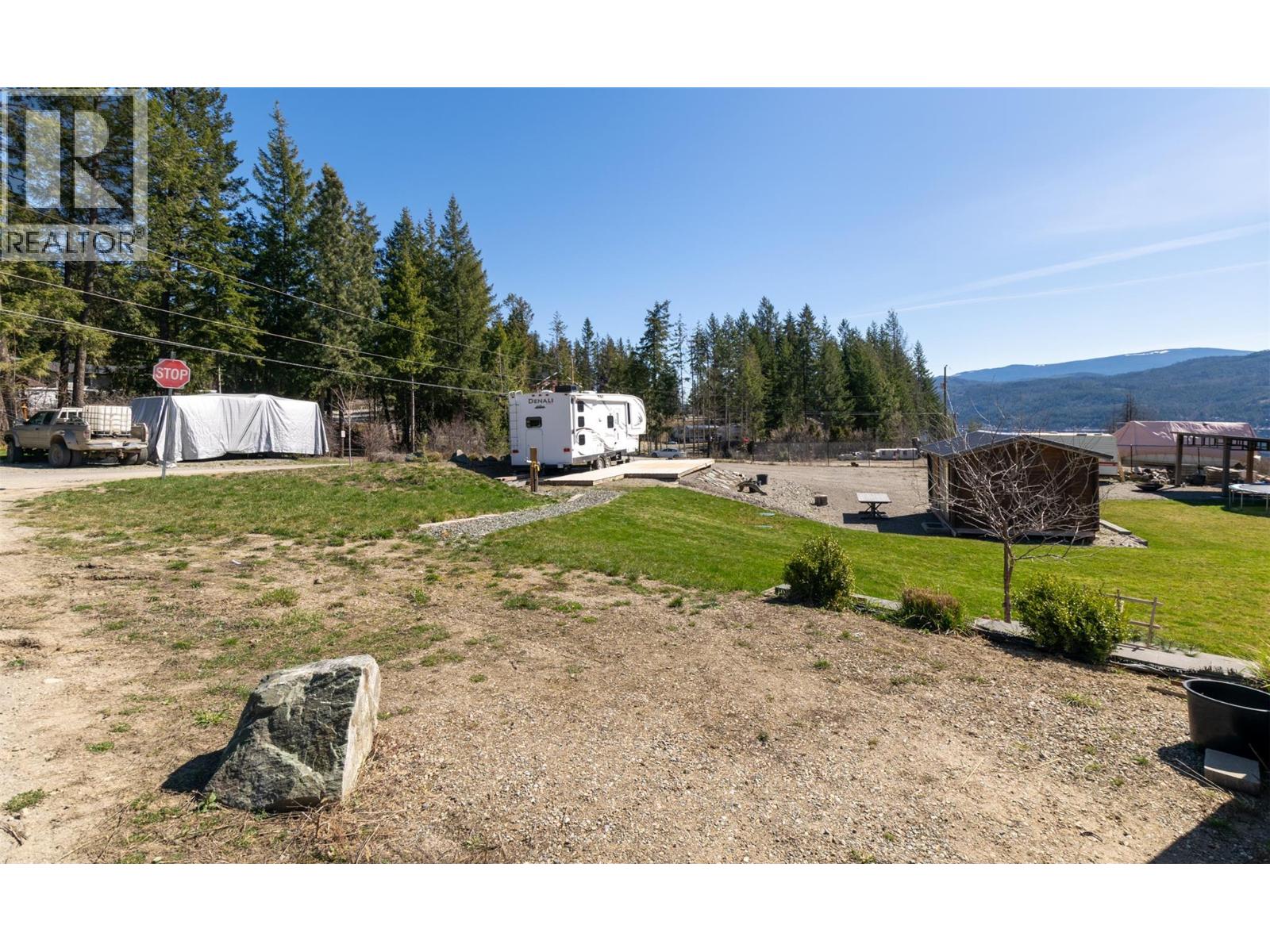  5230 Tallington Drive, Celista