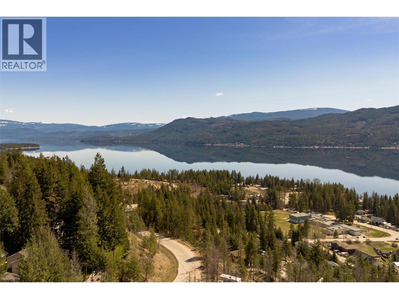  5230 Tallington Drive, Celista