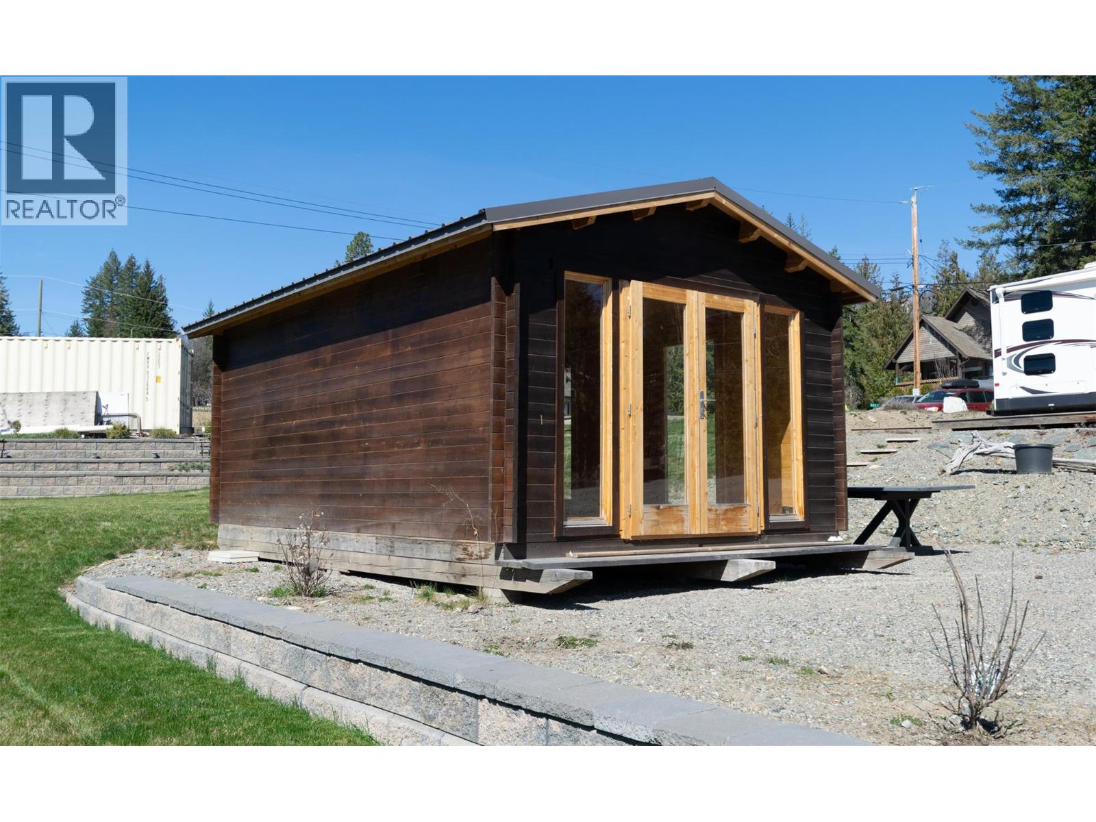  5230 Tallington Drive, Celista