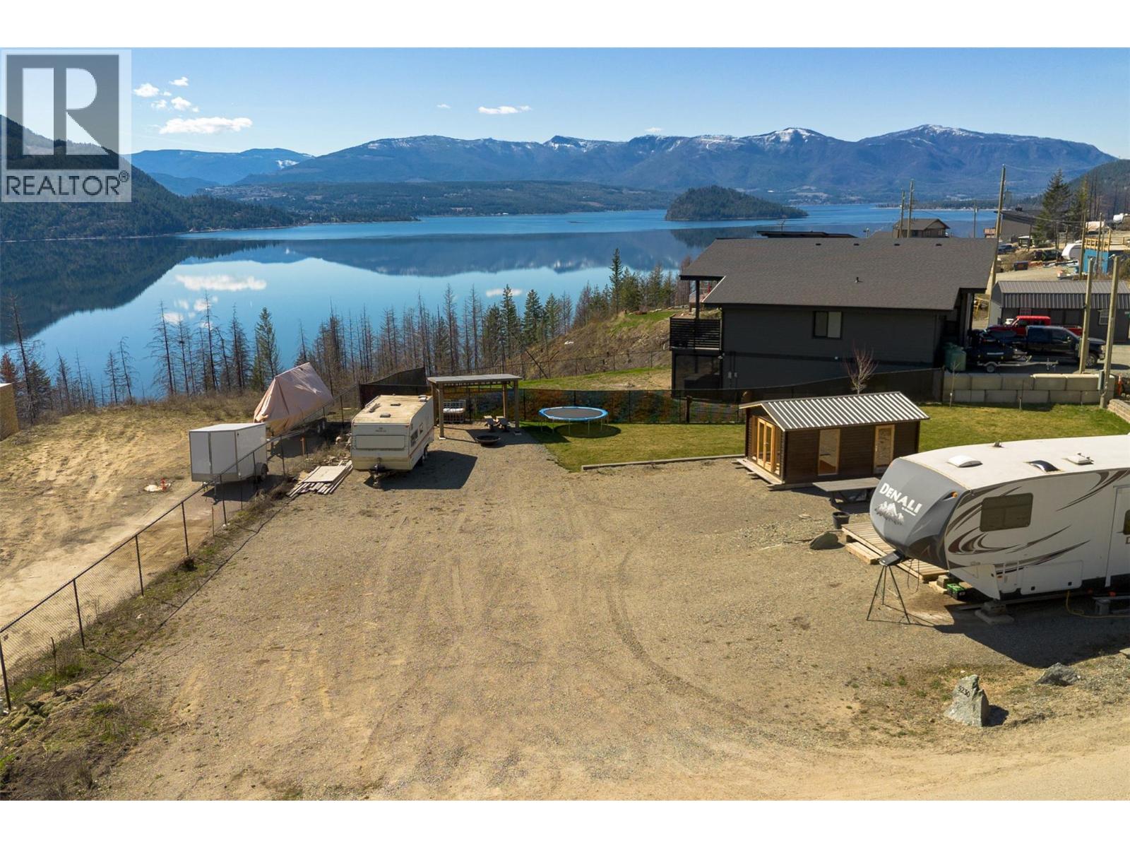  5230 Tallington Drive, Celista