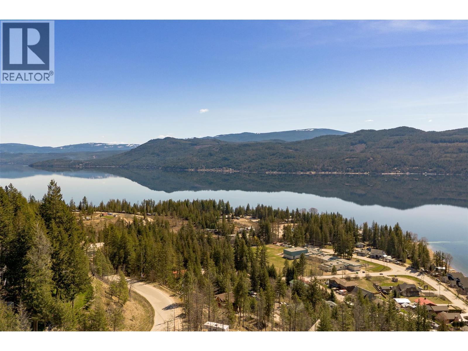  5230 Tallington Drive, Celista