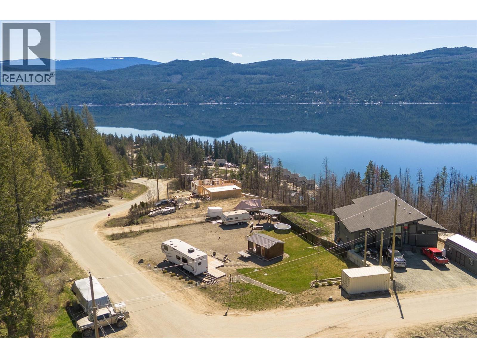  5230 Tallington Drive, Celista