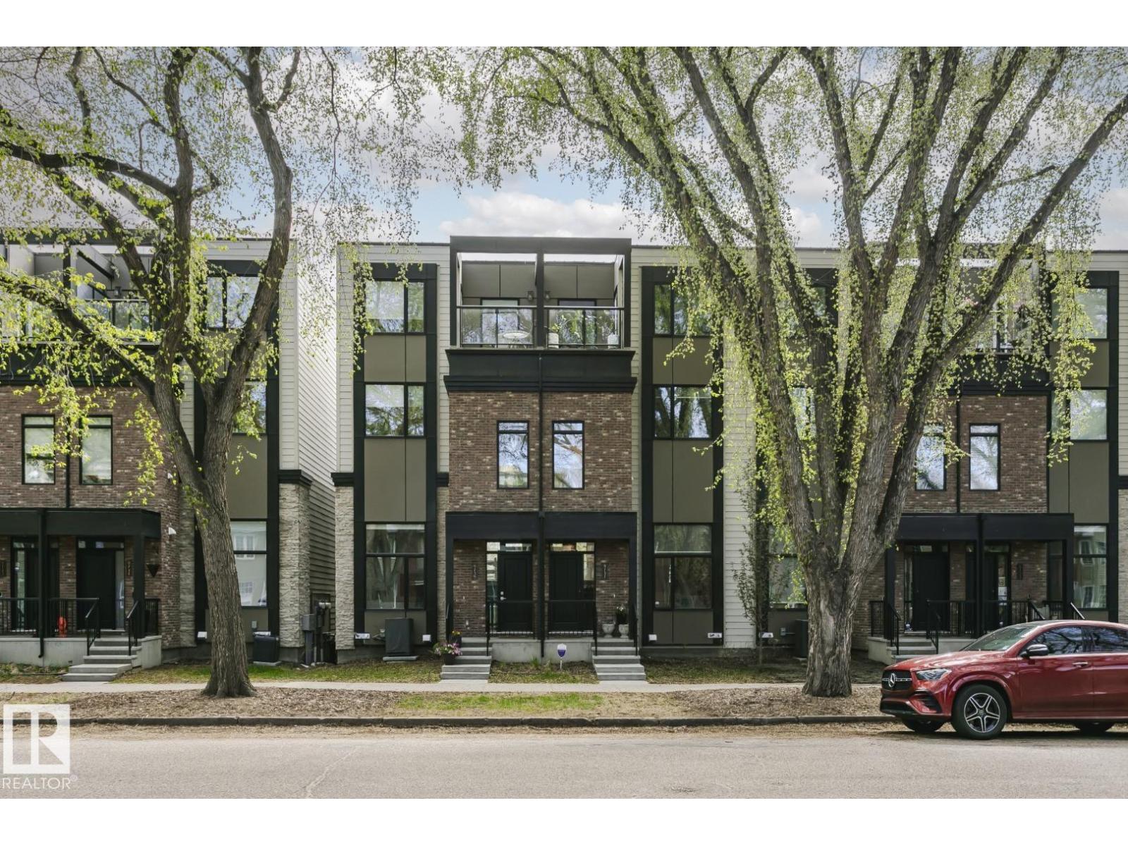 9737 101 ST NW - 1