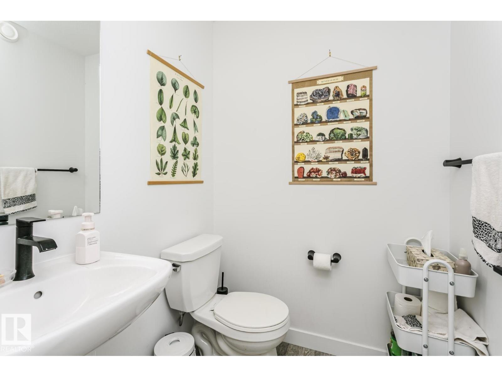 9737 101 ST NW - 24