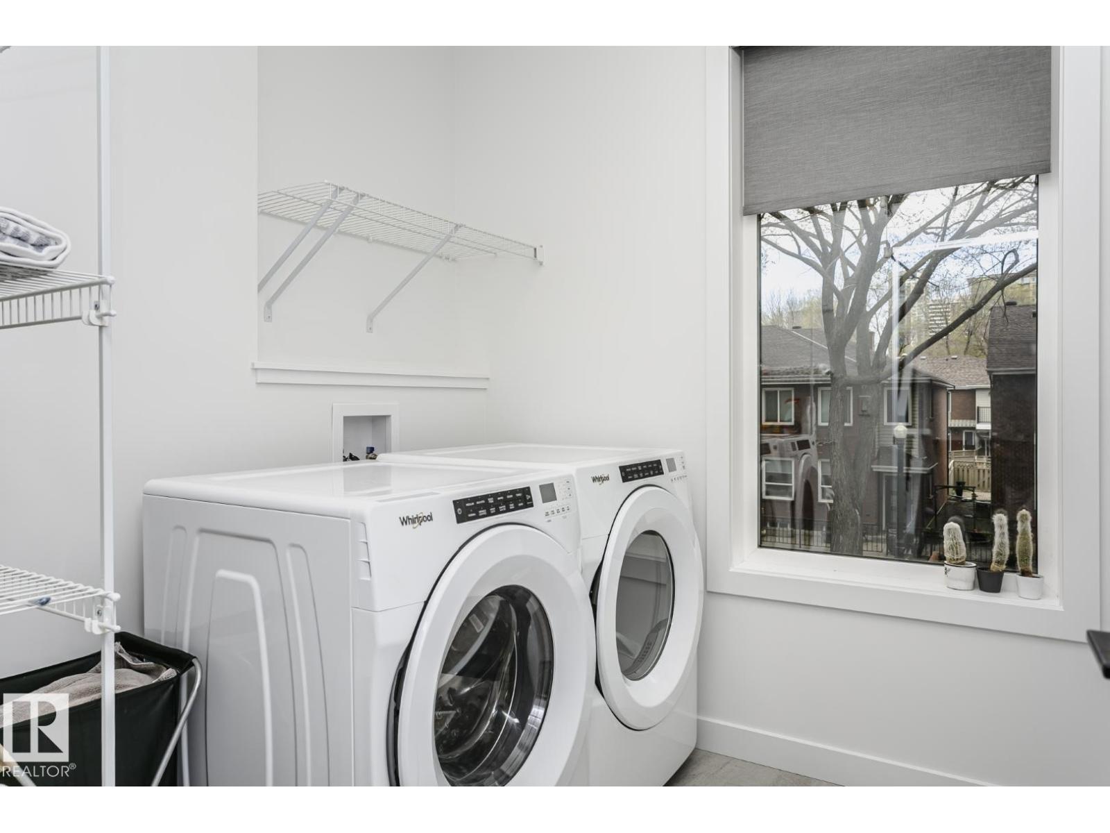 9737 101 ST NW - 25