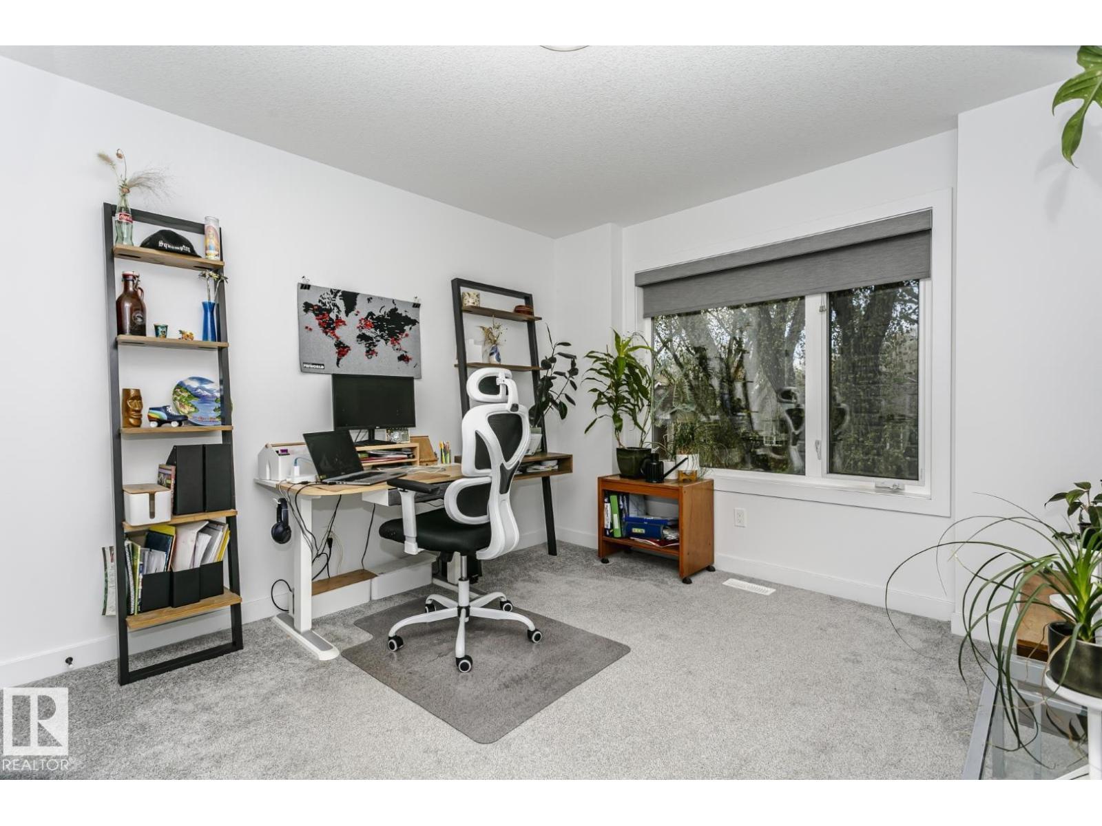 9737 101 ST NW - 29