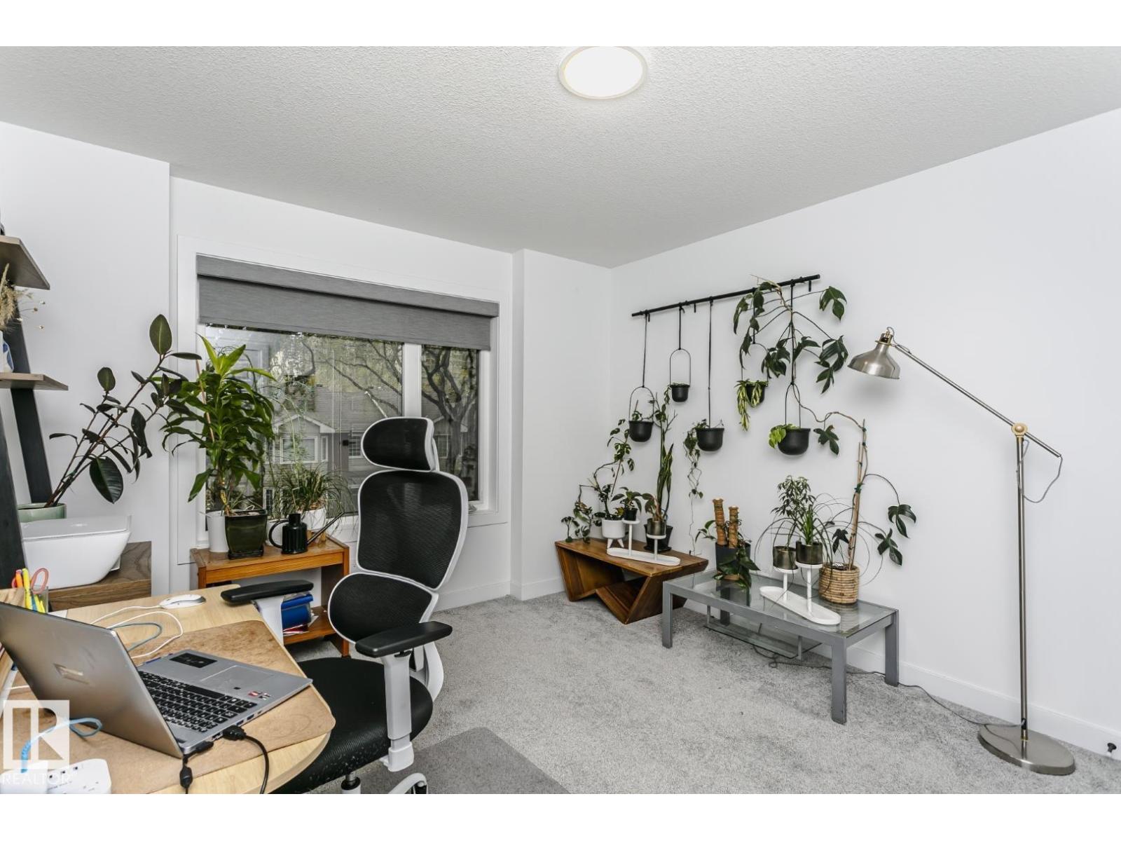9737 101 ST NW - 30