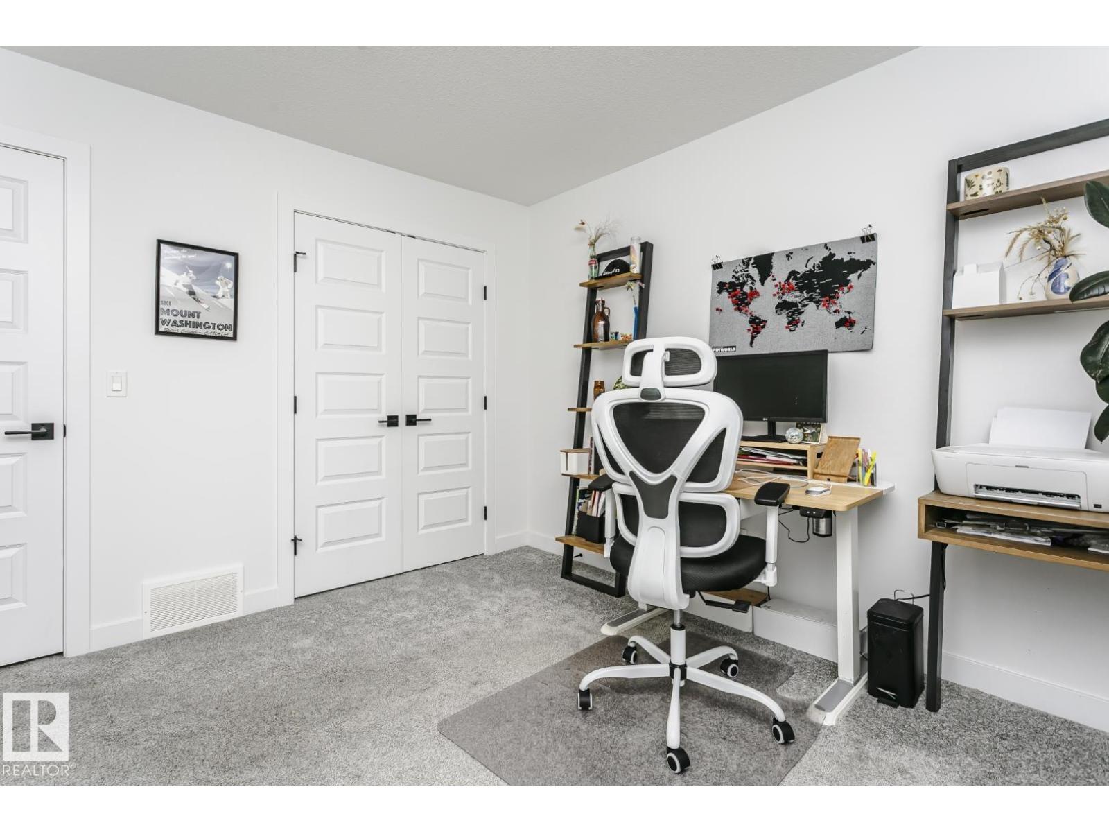 9737 101 ST NW - 31
