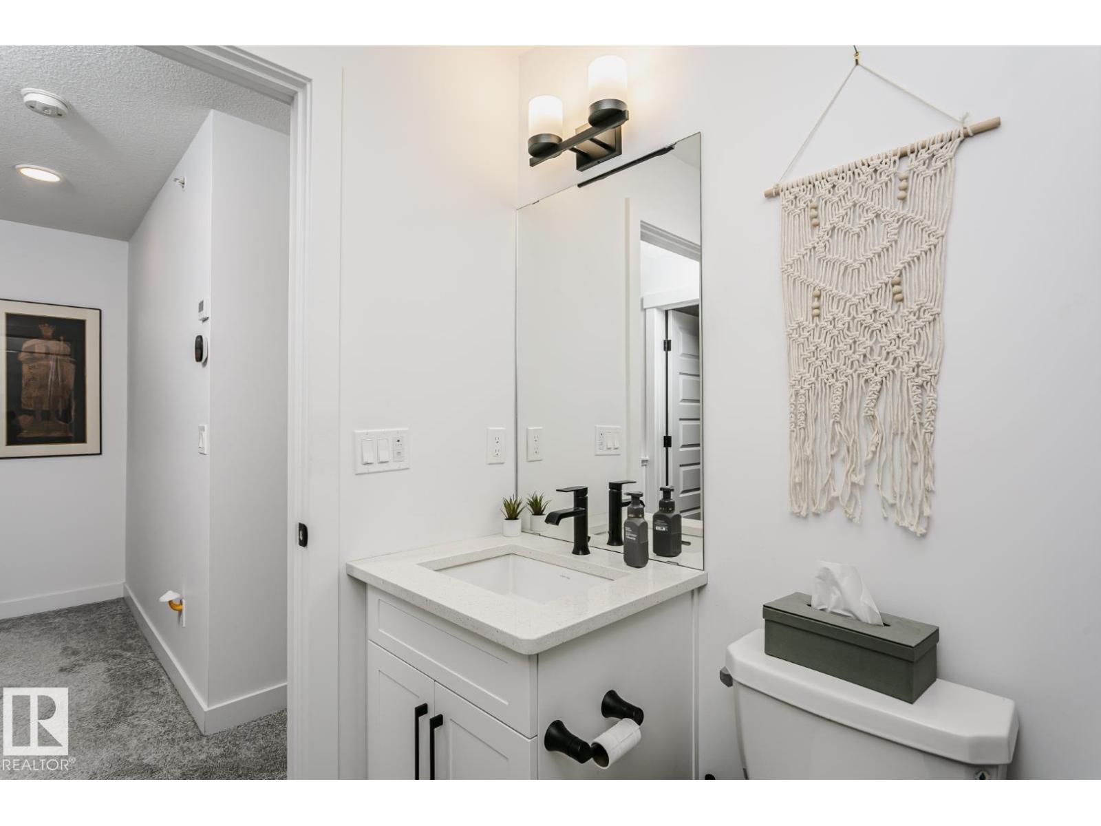 9737 101 ST NW - 33