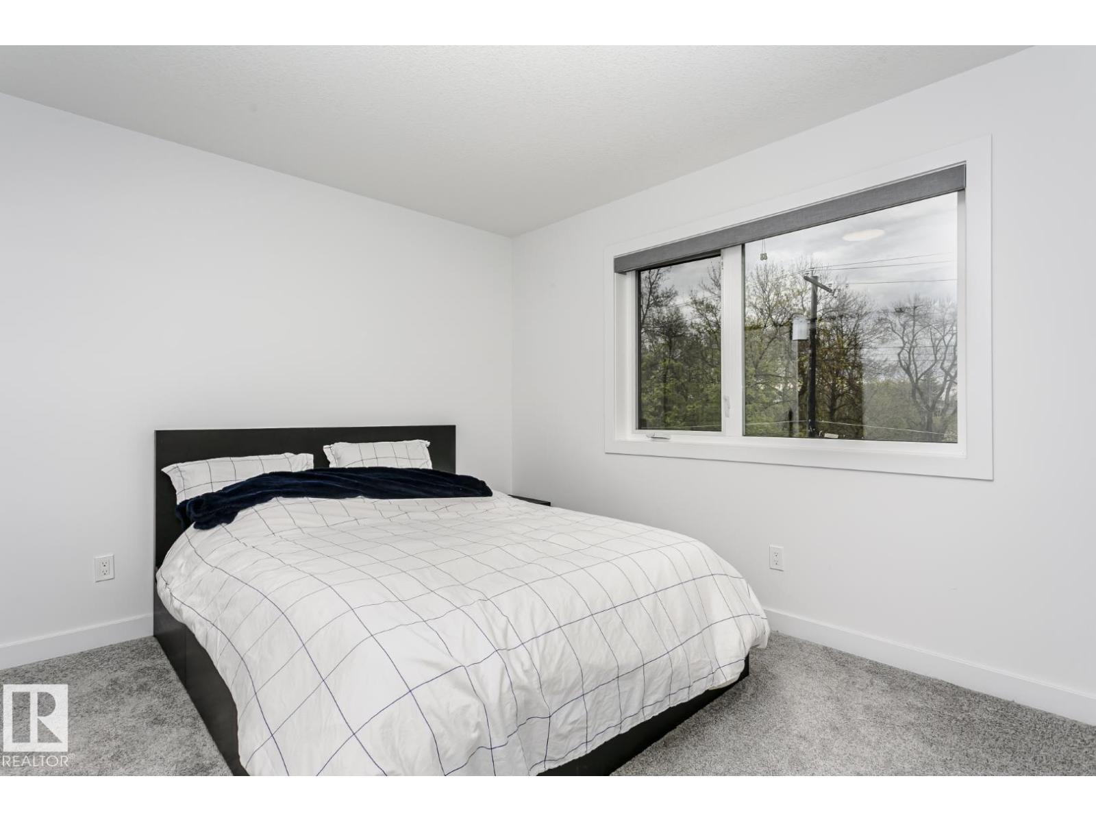 9737 101 ST NW - 40