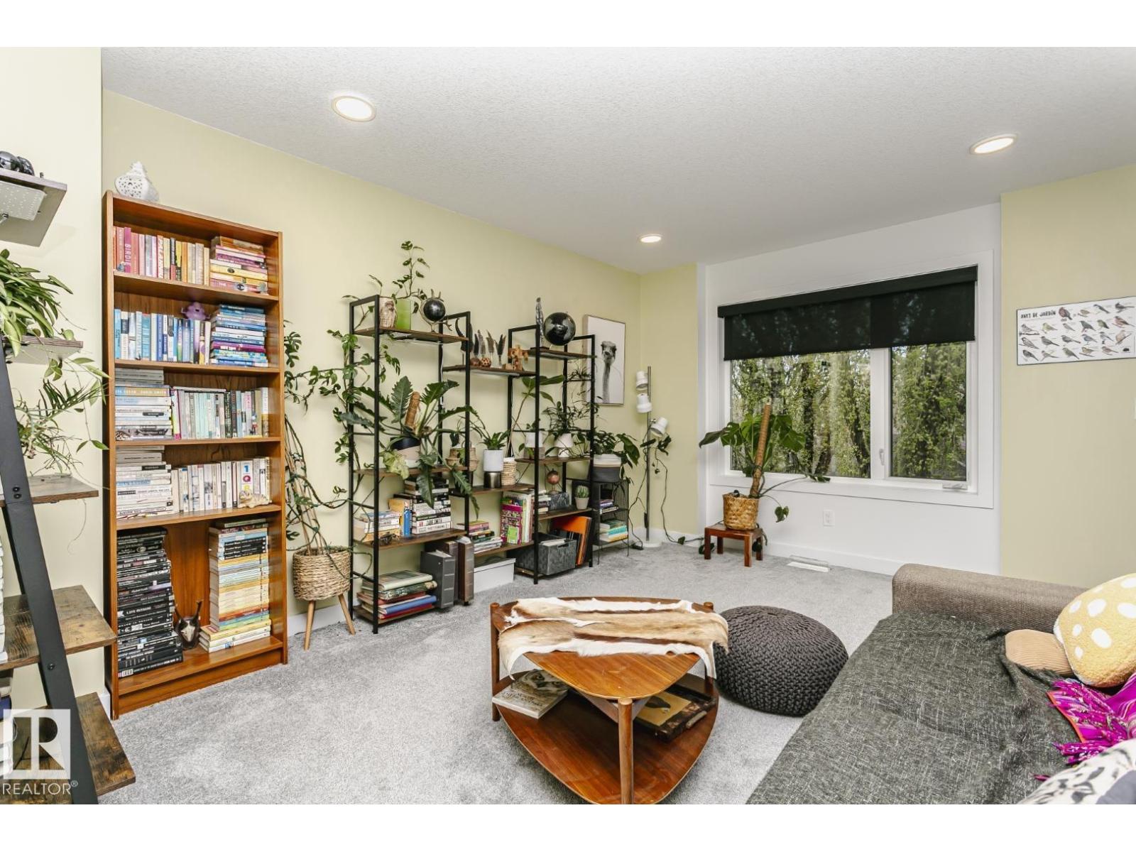 9737 101 ST NW - 45