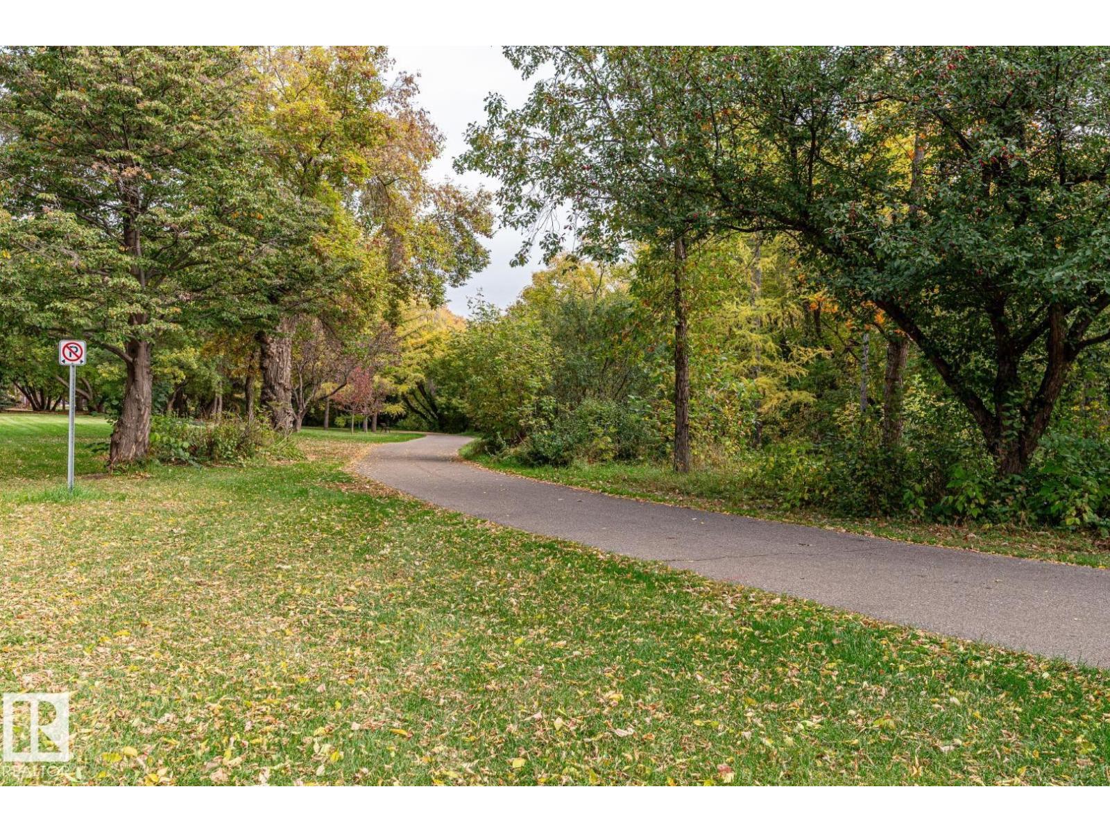 9737 101 ST NW - 55