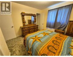 10 Yandeau Crescent, Radville, SK S0C2G0 Photo 18