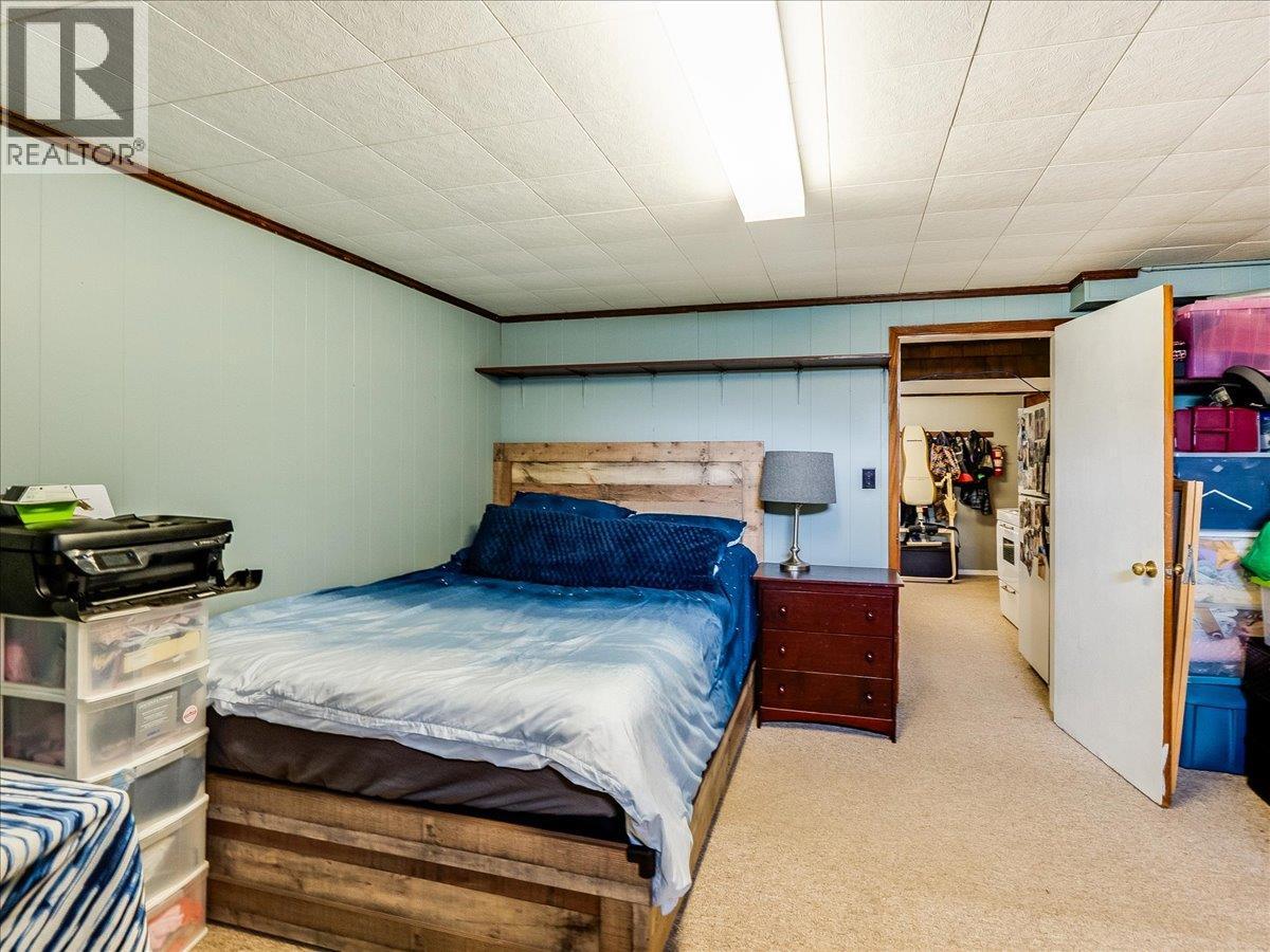 2927 UPPER LEVELS Road, Robson