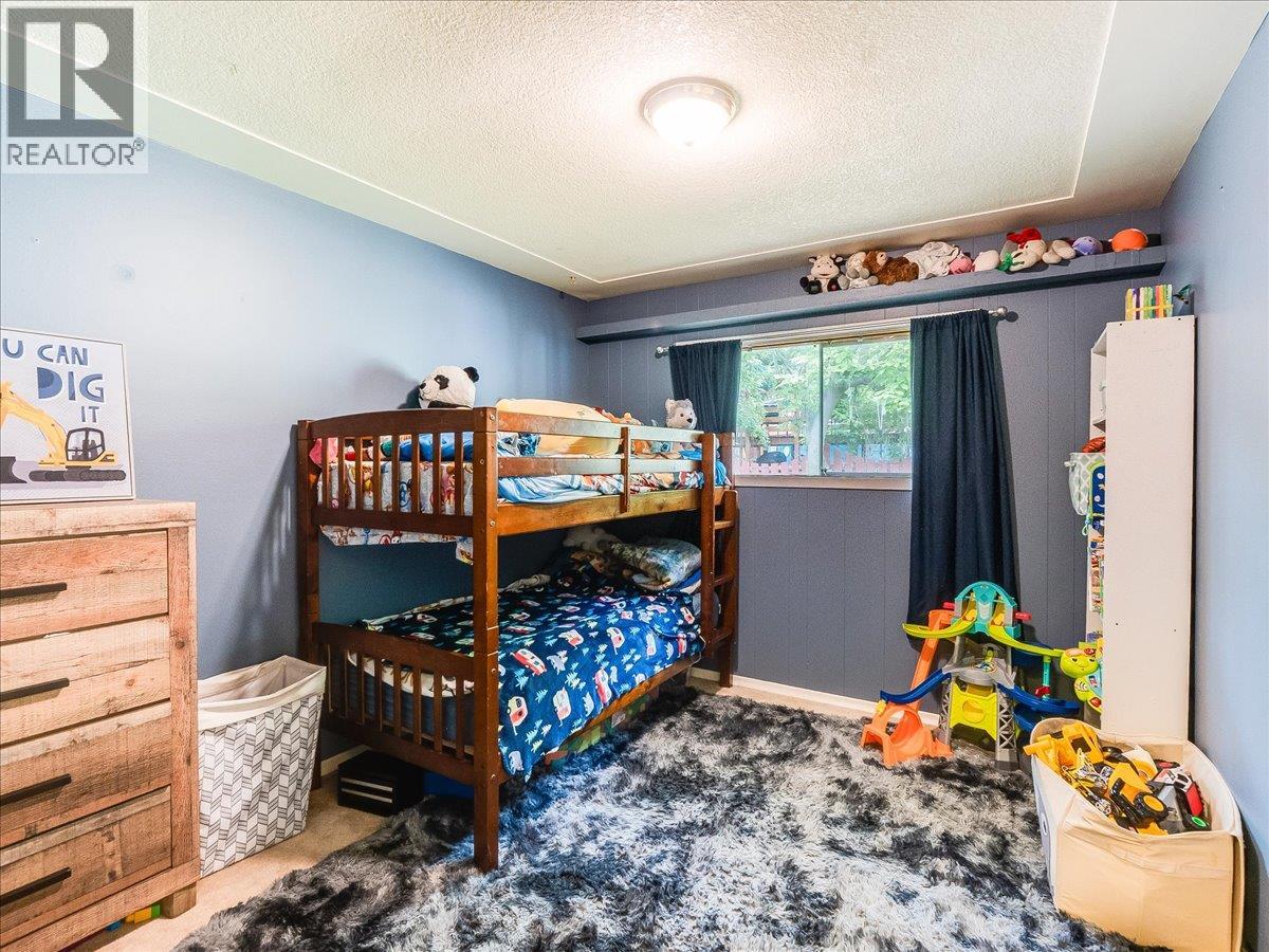 2927 UPPER LEVELS Road, Robson