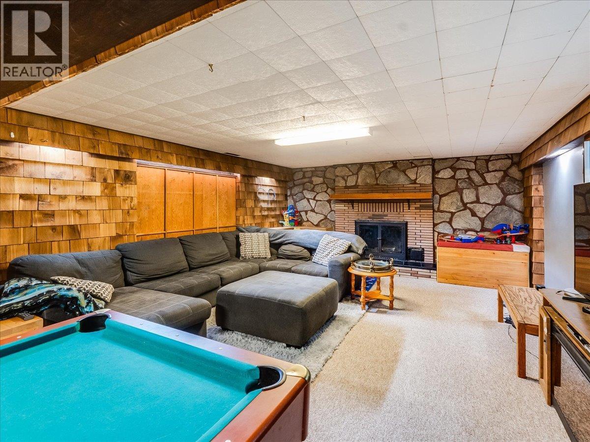 2927 UPPER LEVELS Road, Robson