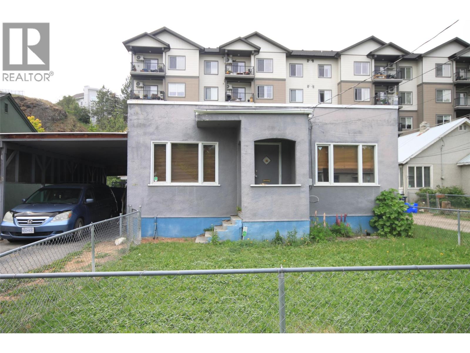  3208 35 Street, Vernon
