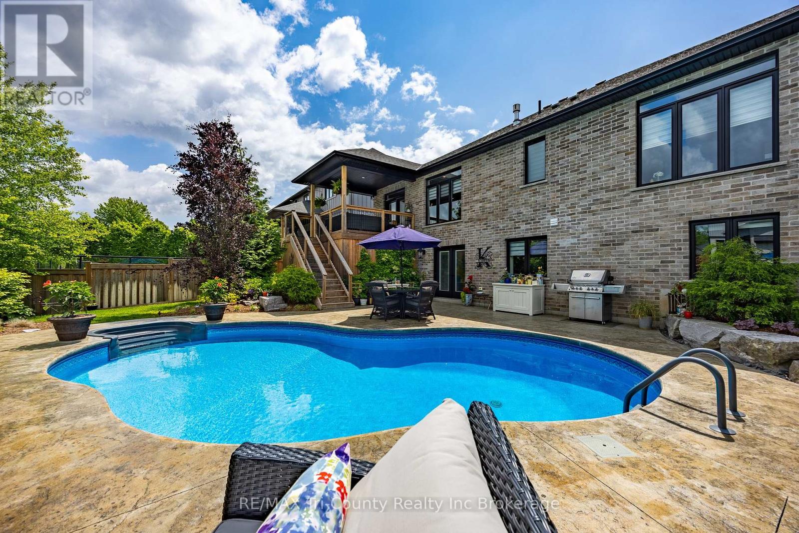 18 BELMONT AVENUE - 25
