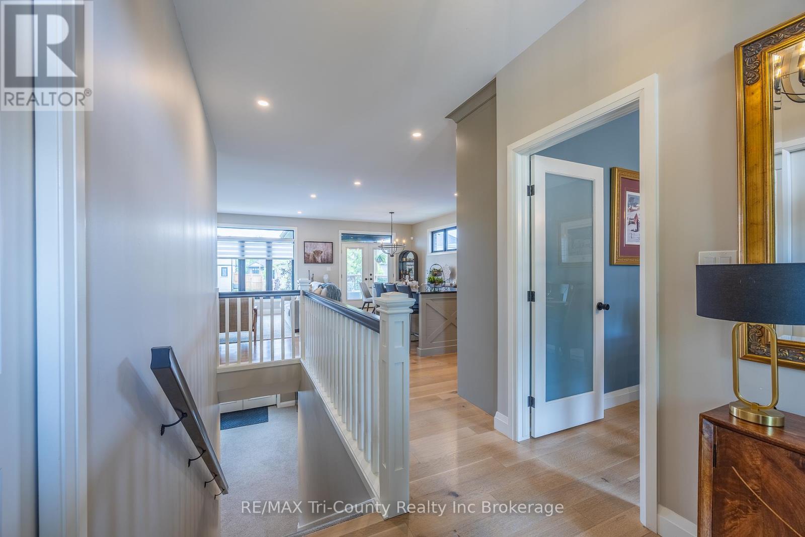 18 BELMONT AVENUE - 3