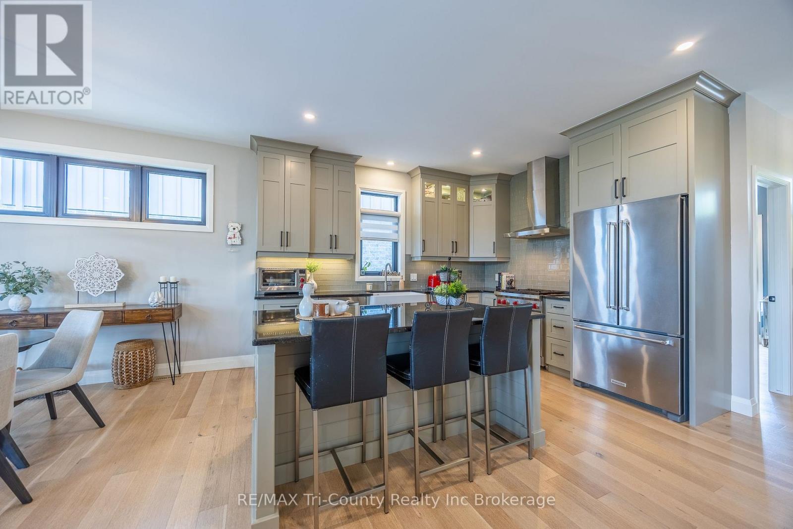 18 BELMONT AVENUE - 5