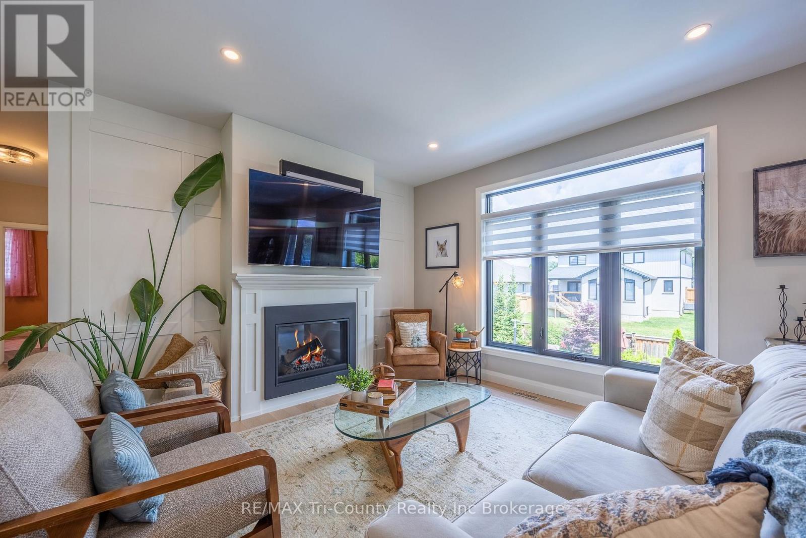 18 BELMONT AVENUE - 9
