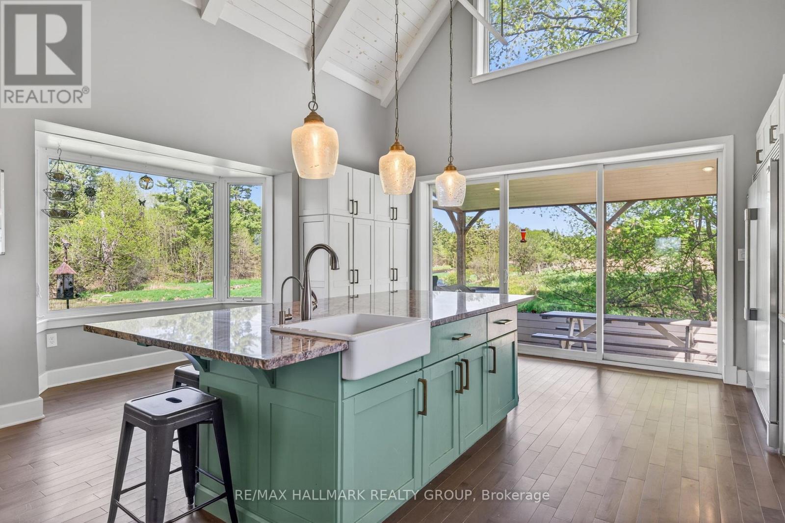 6548 CARP ROAD - 15