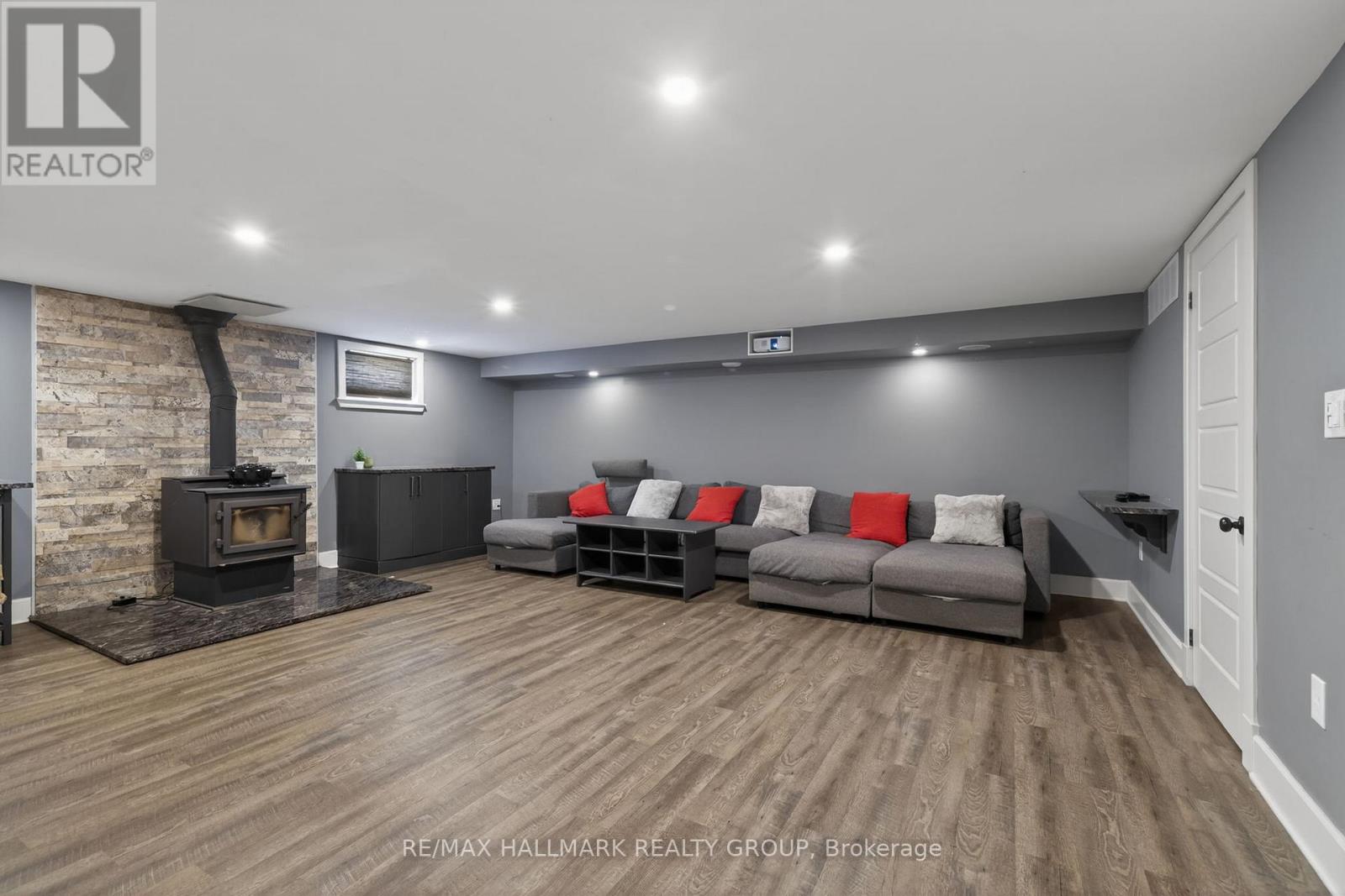 6548 CARP ROAD - 39