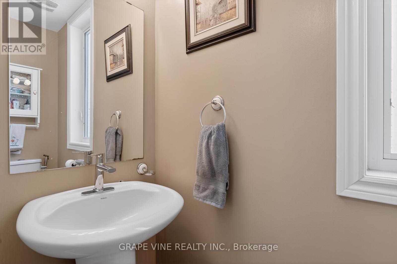 207 MISTRAL WAY - 9