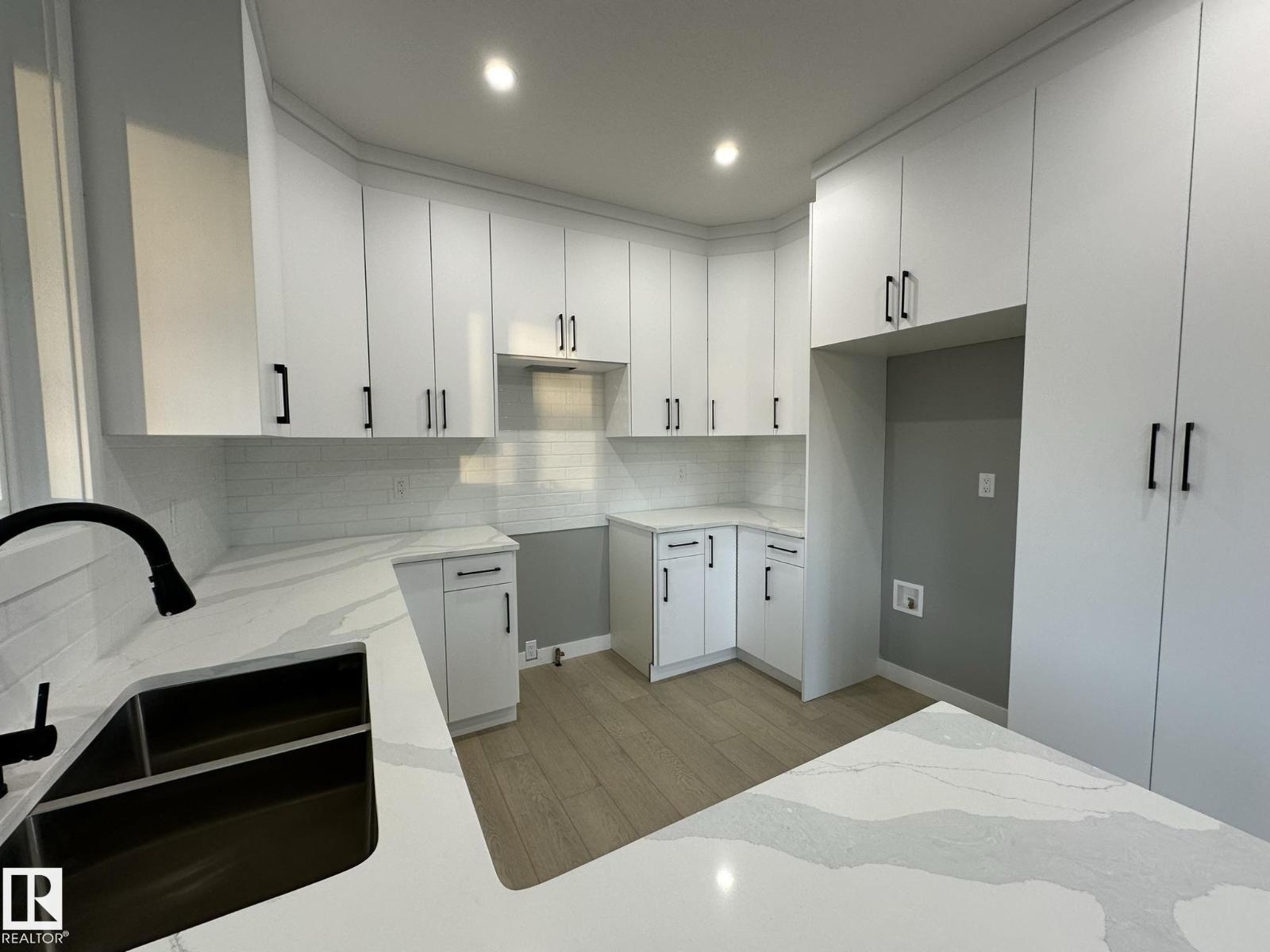 5611 45 ST - photo 5
