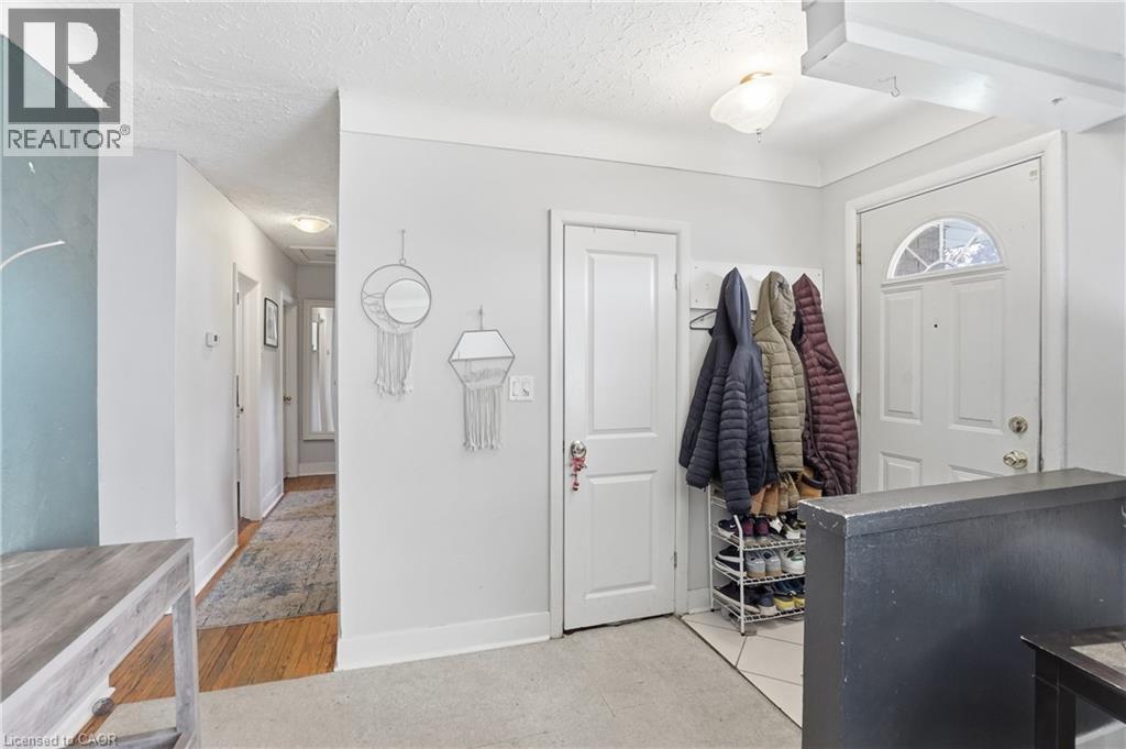 42 SUNNYLEA Drive - 5