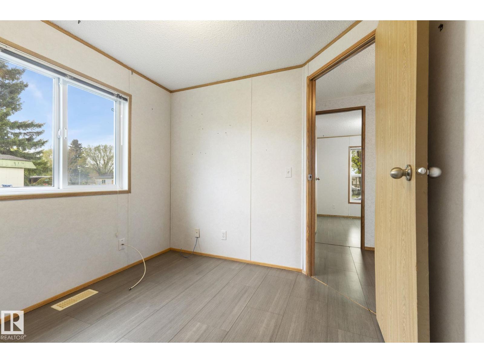 49 Rim RD NW NW - 31