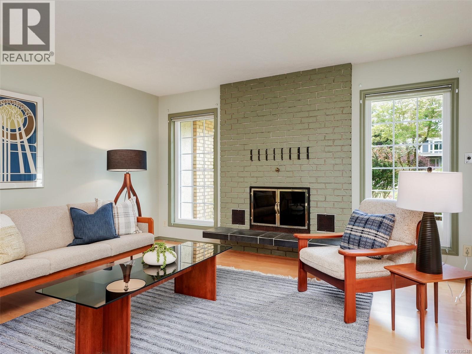 4905 Alamida Cres - 8