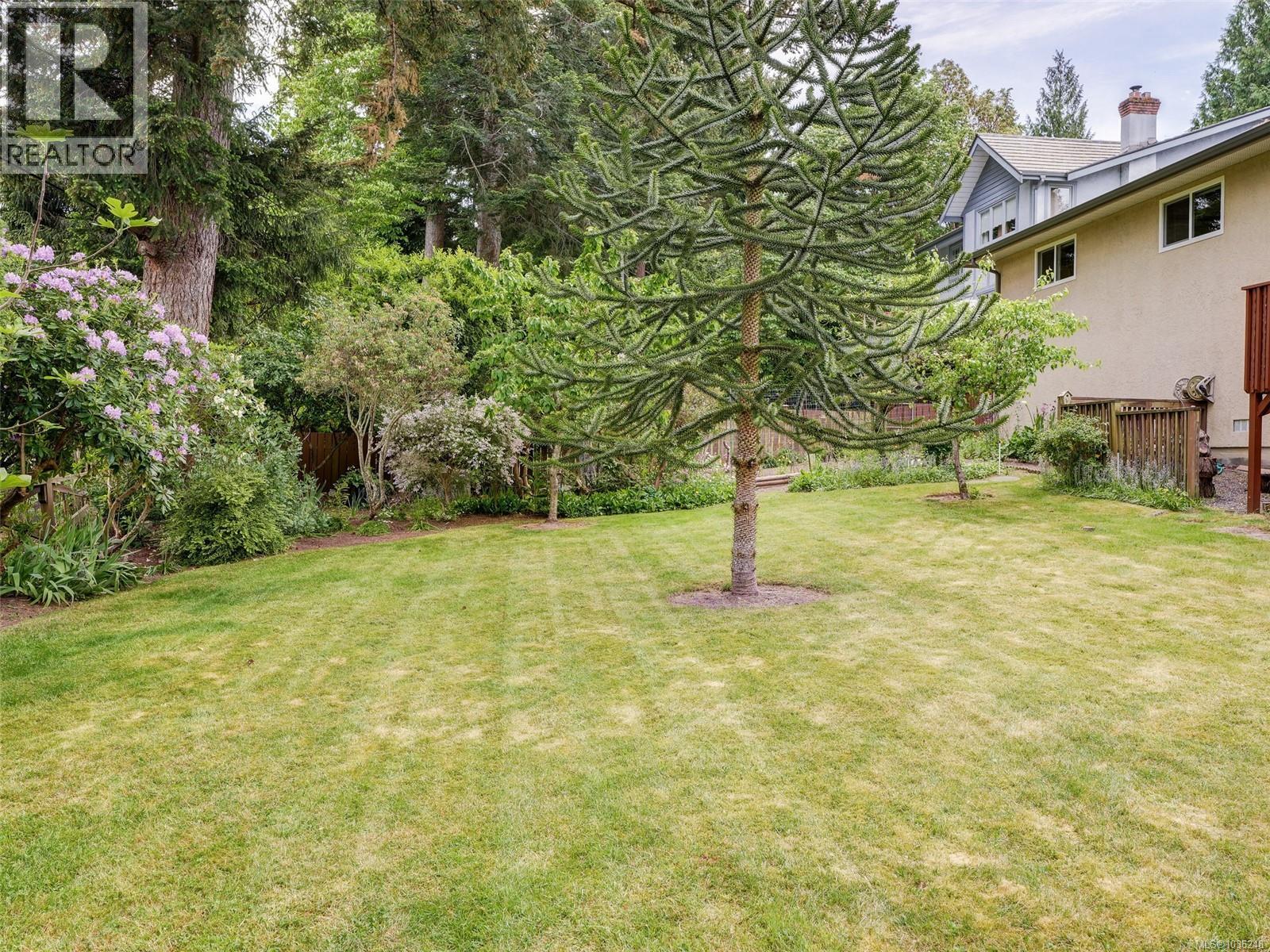 4905 Alamida Cres - 4