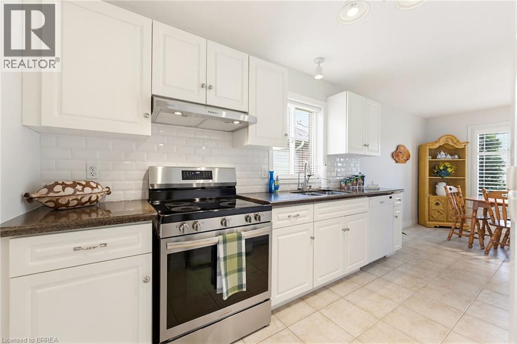35 COBBLESTONE Drive - 15