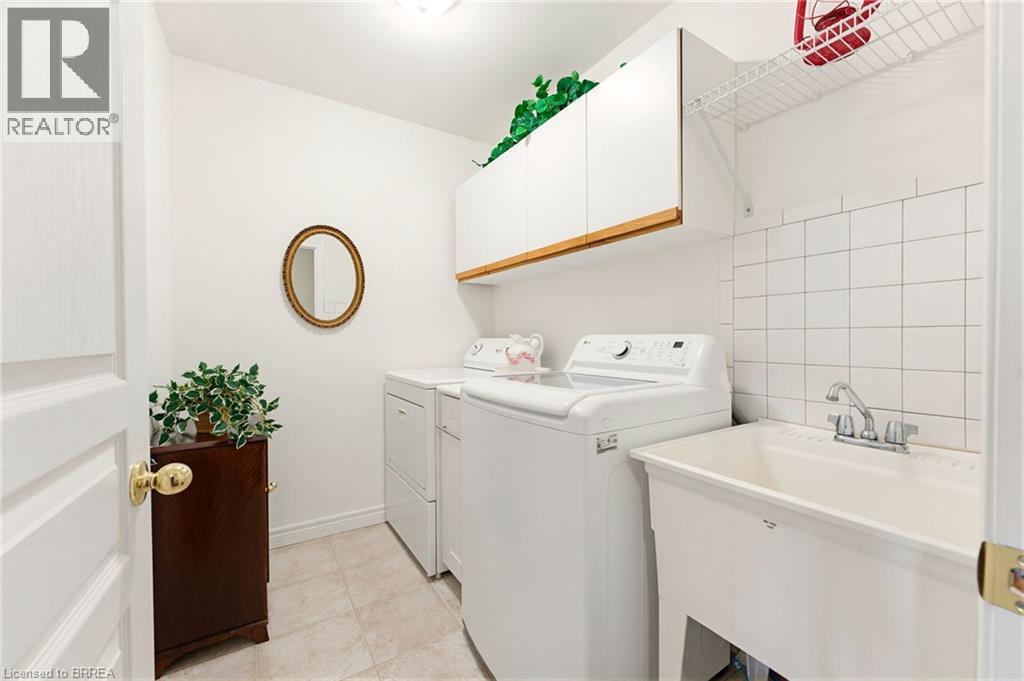 35 COBBLESTONE Drive - 21