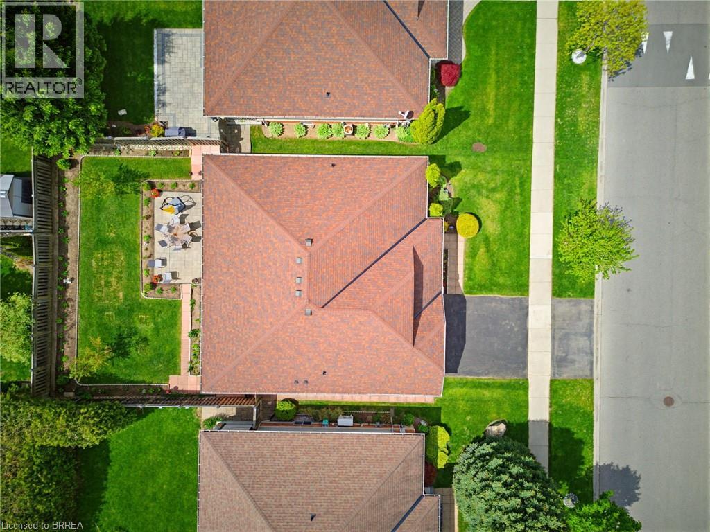 35 COBBLESTONE Drive - 3