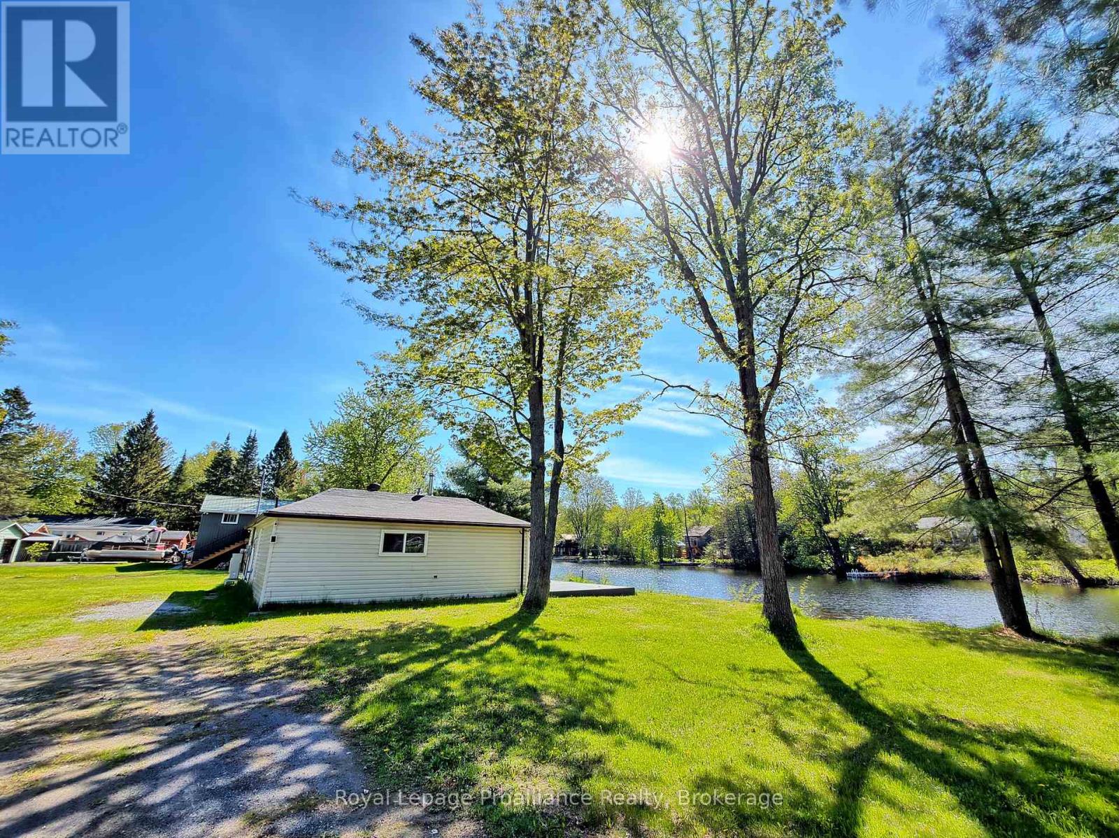 562 CORDOVA ROAD - 30