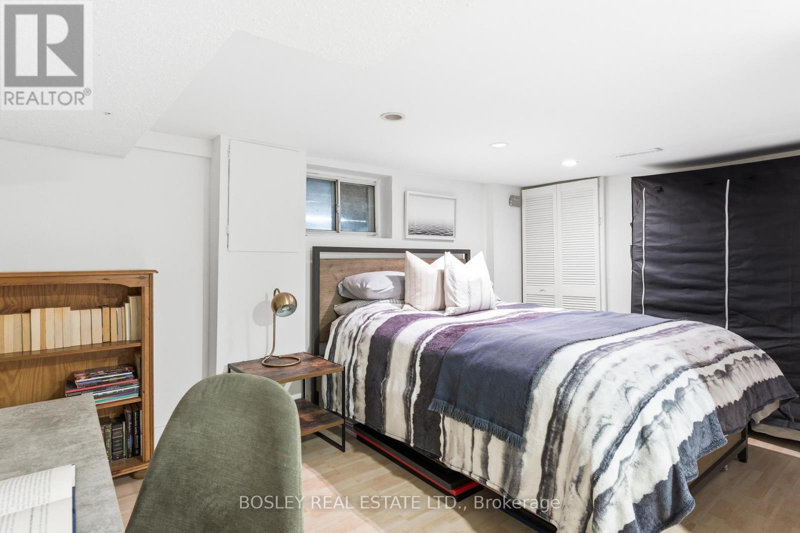 58 VALHALLA BOULEVARD - 21