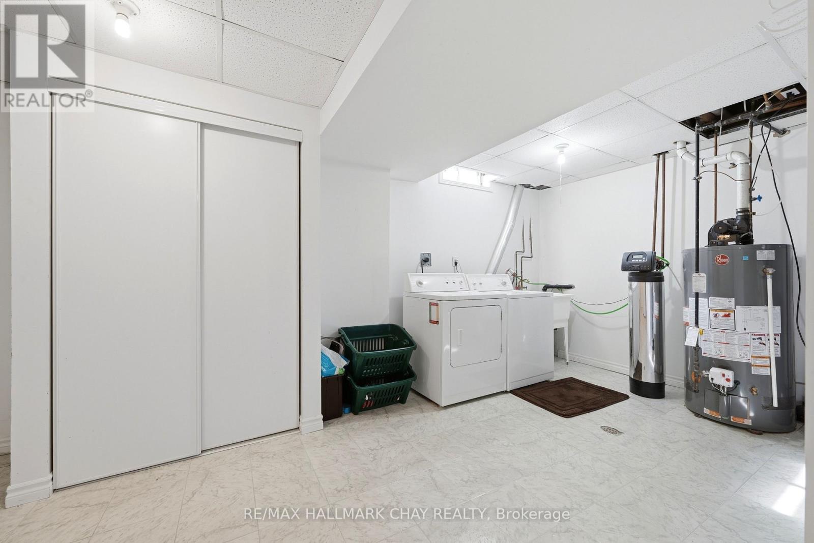 14 DUGDALE AVENUE - 34