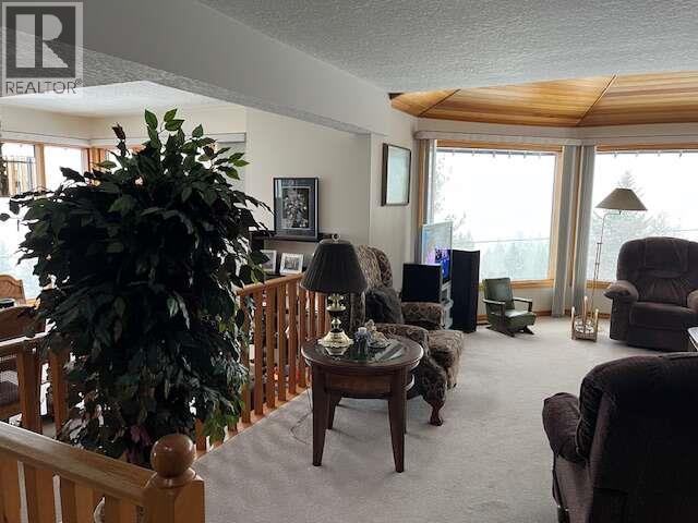 5725 Taghum Frontage Road - 25