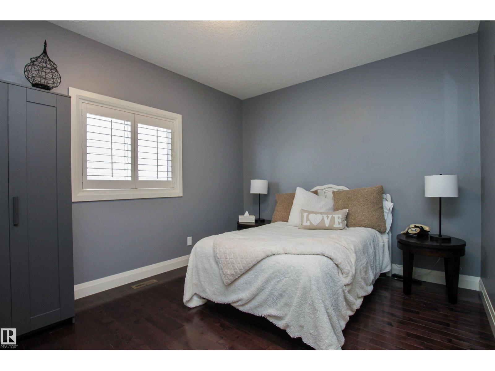 112 BREMNER CR - 19